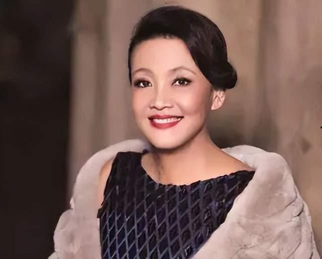 爆料张兰当妈妈视频,揭秘豪门背后的温馨瞬间